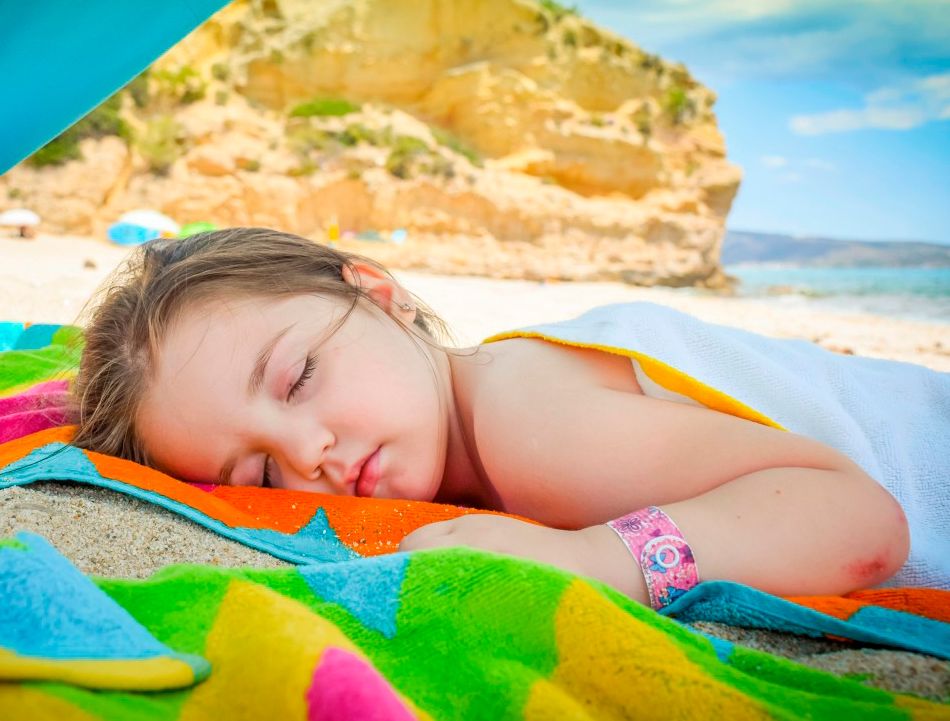 ROTINA DE SONO DEVE SER MANTIDA DURANTE AS FÉRIAS